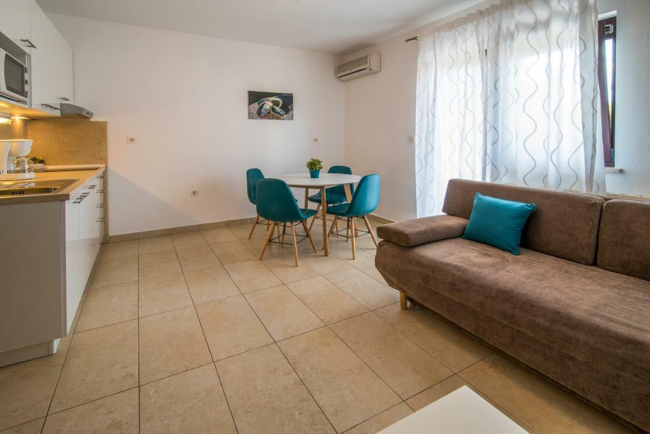 Apartments Marija&Anton Malinska Buitenkant foto